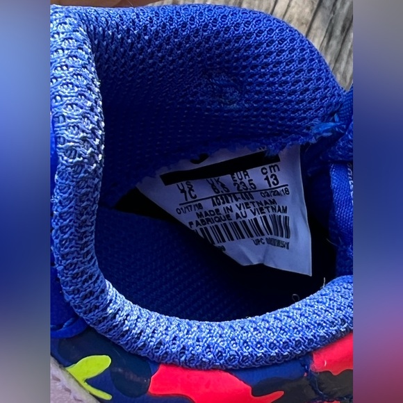 The Nike Force 1 18 print camouflage pattern sneaker - Picture 10 of 15